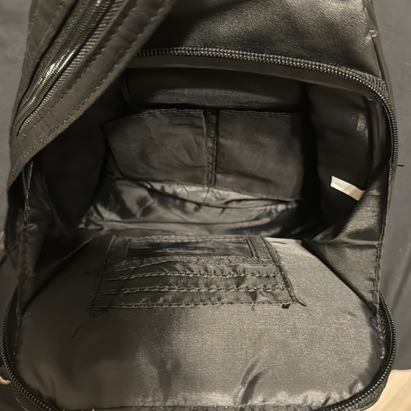 Black Convertible Shoulder Bag/Backpack - Picture 3 of 3